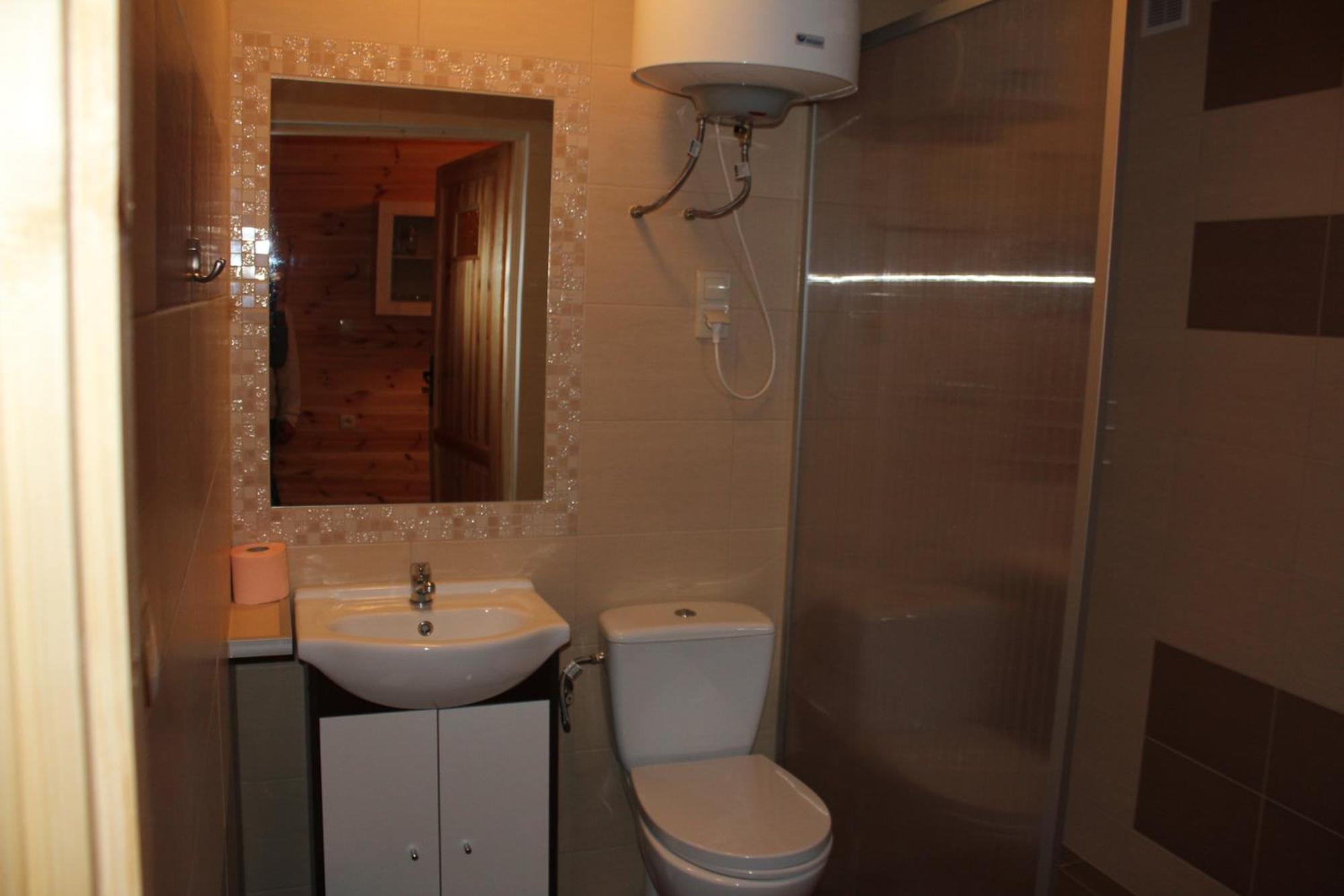 Mlodziezowy Domek Dla Grup Eldorado Mielno Centrum, 200M Od Morza Dış mekan fotoğraf